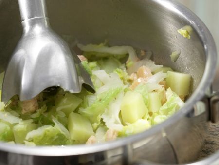 Chinakohl-Brei mit Lachs Zubereitung Schritt 6 Chinakohl-Brei mit Lachs Zubereitung Schritt 6