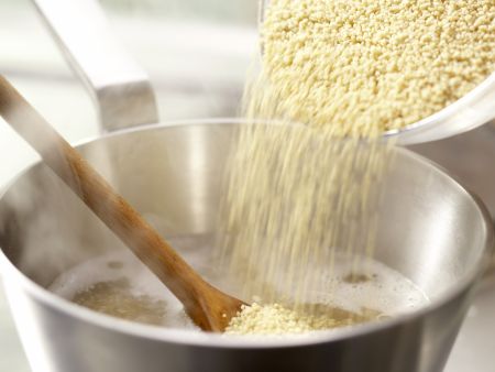 Couscous Zubereitung Schritt 2 Couscous Zubereitung Schritt 2