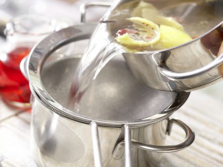 Cranberry-Gewürz-Punsch Zubereitung Schritt 4 Cranberry-Gewürz-Punsch Zubereitung Schritt 4