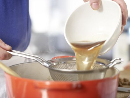 Cremige Pilzsuppe – smarter Zubereitung Schritt 5 Cremige Pilzsuppe – smarter Zubereitung Schritt 5