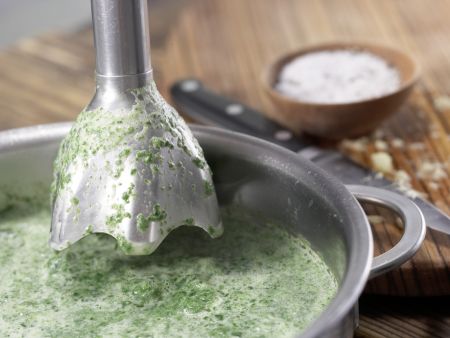 Cremige Spinatsuppe Zubereitung Schritt 6 Cremige Spinatsuppe Zubereitung Schritt 6