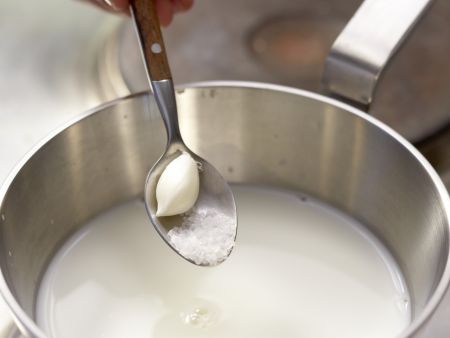 Cremiger Maisbrei Zubereitung Schritt 1 Cremiger Maisbrei Zubereitung Schritt 1