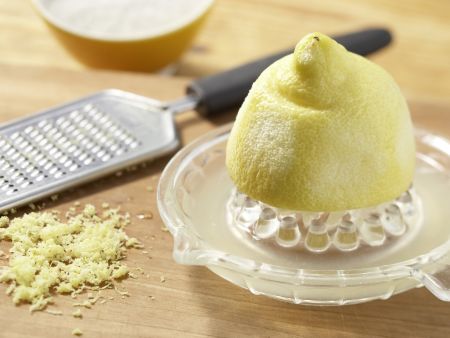 Dinkel-Schäfchen Zubereitung Schritt 1 Dinkel-Schäfchen Zubereitung Schritt 1