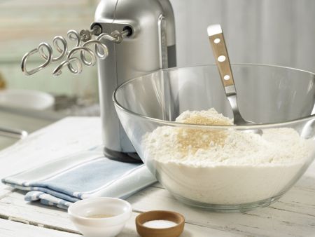 Dinkelfladen Zubereitung Schritt 1 Dinkelfladen Zubereitung Schritt 1