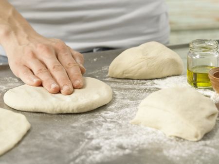 Dinkelfladen Zubereitung Schritt 4 Dinkelfladen Zubereitung Schritt 4