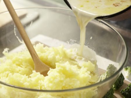 Ei im Kartoffelnest Zubereitung Schritt 4 Ei im Kartoffelnest Zubereitung Schritt 4