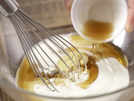 Eier-Brokkoli-Salat Zubereitung Schritt 5 Eier-Brokkoli-Salat Zubereitung Schritt 5