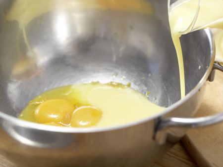 Eierlikörtorte Zubereitung Schritt 9 Eierlikörtorte Zubereitung Schritt 9
