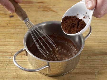 Eiskaffee mit Schokoschaum Zubereitung Schritt 1 Eiskaffee mit Schokoschaum Zubereitung Schritt 1