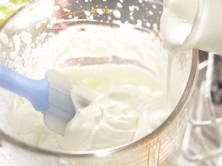 Eissoufflé Zubereitung Schritt 3 Eissoufflé Zubereitung Schritt 3