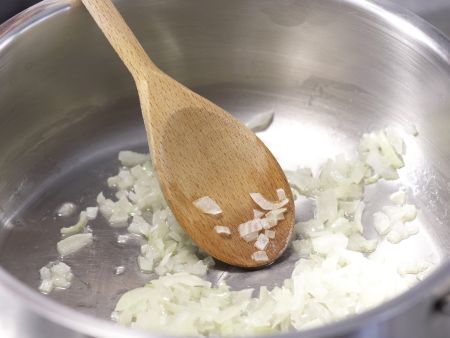 Erbsencremesuppe Zubereitung Schritt 1 Erbsencremesuppe Zubereitung Schritt 1