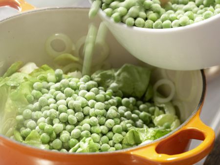 Erbsensuppe mit Mini-Cabanossi Zubereitung Schritt 3 Erbsensuppe mit Mini-Cabanossi Zubereitung Schritt 3
