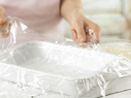 Erdbeer-Frischkäse-Schnitten Zubereitung Schritt 4 Erdbeer-Frischkäse-Schnitten Zubereitung Schritt 4