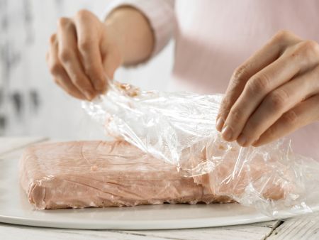 Erdbeer-Frischkäse-Schnitten Zubereitung Schritt 9 Erdbeer-Frischkäse-Schnitten Zubereitung Schritt 9