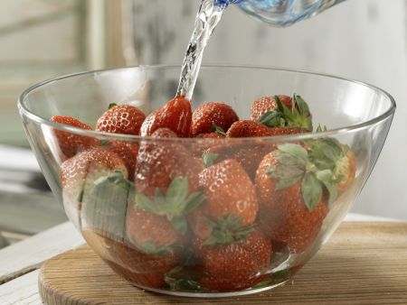 Erdbeer-Ragout auf Milchreis Zubereitung Schritt 3 Erdbeer-Ragout auf Milchreis Zubereitung Schritt 3