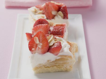 Erdbeer-Sahne-Schnitten Rezept