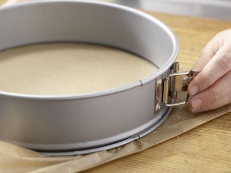 Erdbeertorte mit Limettenguss Zubereitung Schritt 3 Erdbeertorte mit Limettenguss Zubereitung Schritt 3
