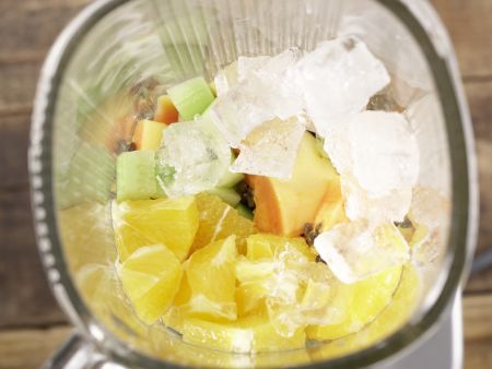 Exotischer Gurken-Drink Zubereitung Schritt 4 Exotischer Gurken-Drink Zubereitung Schritt 4