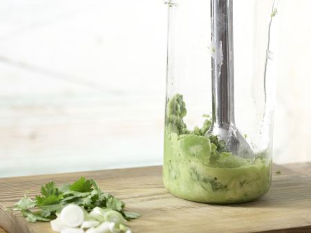 Farfalle mit Avocadosauce Zubereitung Schritt 5 Farfalle mit Avocadosauce Zubereitung Schritt 5