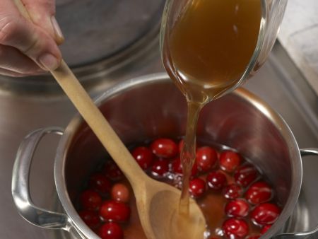 Fasan mit Cranberrysauce Zubereitung Schritt 7 Fasan mit Cranberrysauce Zubereitung Schritt 7