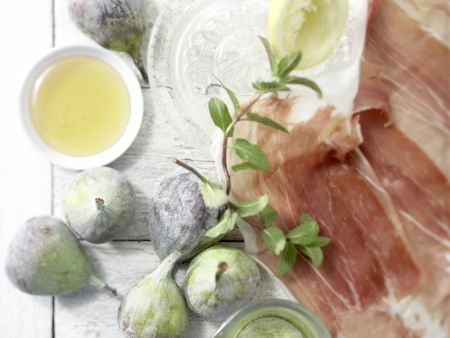 Feigen auf Parmaschinken Zubereitung Schritt 1 Feigen auf Parmaschinken Zubereitung Schritt 1