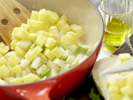 Feine Fenchelcremesuppe Zubereitung Schritt 3 Feine Fenchelcremesuppe Zubereitung Schritt 3