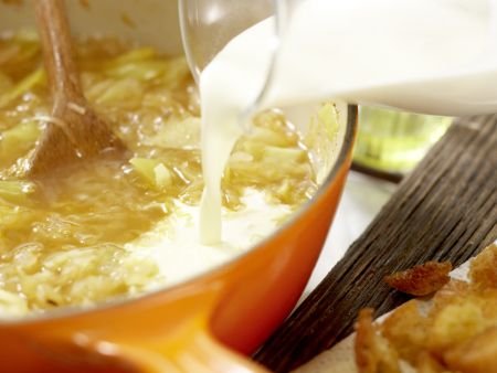 Feine Sauerkrautsuppe Zubereitung Schritt 7 Feine Sauerkrautsuppe Zubereitung Schritt 7