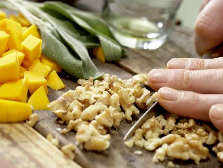 Feine Topinambursuppe Zubereitung Schritt 6 Feine Topinambursuppe Zubereitung Schritt 6