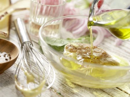 Feldsalat nach bayrischer Art Zubereitung Schritt 7 Feldsalat nach bayrischer Art Zubereitung Schritt 7