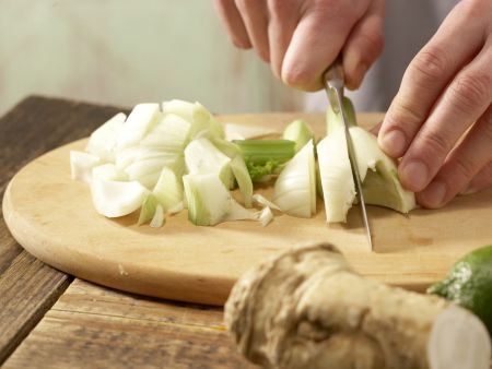 Fenchel-Feldsalat-Cocktail Zubereitung Schritt 2 Fenchel-Feldsalat-Cocktail Zubereitung Schritt 2