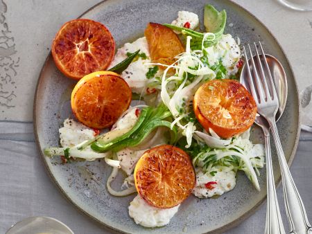 Fenchel-Spitzkohl-Slaw mit gebratenen Mandarinen