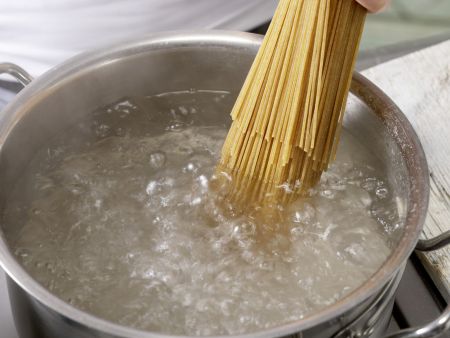 Fisch-Kokos-Spaghetti Zubereitung Schritt 6 Fisch-Kokos-Spaghetti Zubereitung Schritt 6