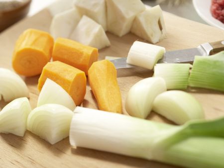 Fleischbrühe Zubereitung Schritt 2 Fleischbrühe Zubereitung Schritt 2