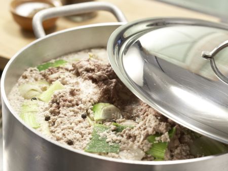 Fleischbrühe Zubereitung Schritt 4 Fleischbrühe Zubereitung Schritt 4