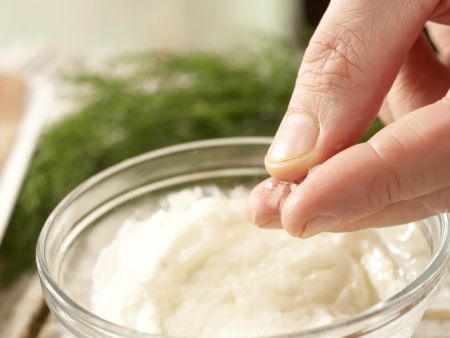 Forellenfilets mit Meerrettichquark Zubereitung Schritt 1 Forellenfilets mit Meerrettichquark Zubereitung Schritt 1