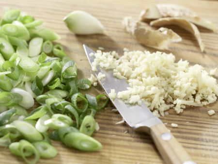 Frikadellen mit Gemüserahm Zubereitung Schritt 3 Frikadellen mit Gemüserahm Zubereitung Schritt 3
