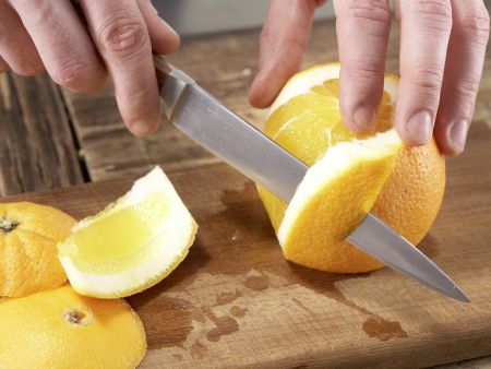 Frischkäsebällchen auf Salat Zubereitung Schritt 3 Frischkäsebällchen auf Salat Zubereitung Schritt 3
