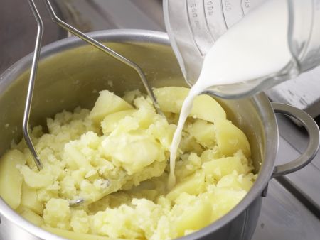 Fritzchens feiner Fischauflauf Zubereitung Schritt 5 Fritzchens feiner Fischauflauf Zubereitung Schritt 5