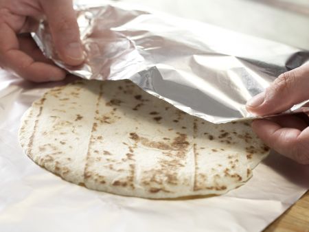 Fruchtige Chinakohl-Wraps Zubereitung Schritt 1 Fruchtige Chinakohl-Wraps Zubereitung Schritt 1