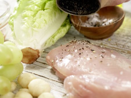 Fruchtiger Hähnchensalat Zubereitung Schritt 1 Fruchtiger Hähnchensalat Zubereitung Schritt 1