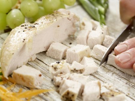 Fruchtiger Hähnchensalat Zubereitung Schritt 3 Fruchtiger Hähnchensalat Zubereitung Schritt 3