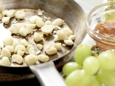Fruchtiger Hähnchensalat Zubereitung Schritt 4 Fruchtiger Hähnchensalat Zubereitung Schritt 4