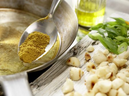 Fruchtiger Hähnchensalat Zubereitung Schritt 7 Fruchtiger Hähnchensalat Zubereitung Schritt 7