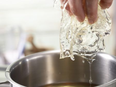 Früchtegelee "Aquarium" Zubereitung Schritt 2 Früchtegelee "Aquarium" Zubereitung Schritt 2