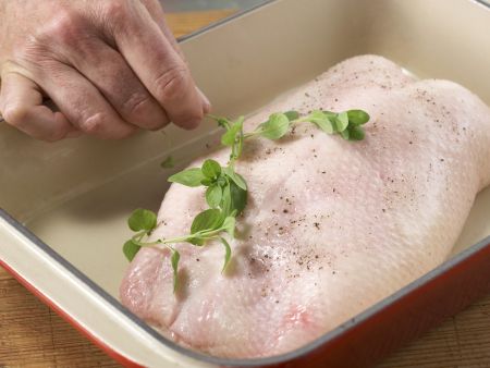 Gänsebrust mit Ingwer-Rotkohl Zubereitung Schritt 2 Gänsebrust mit Ingwer-Rotkohl Zubereitung Schritt 2