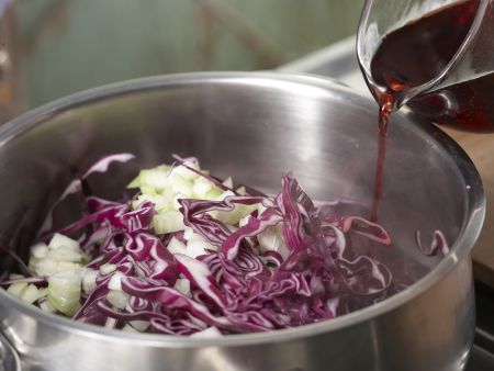 Gänsebrust mit Ingwer-Rotkohl Zubereitung Schritt 6 Gänsebrust mit Ingwer-Rotkohl Zubereitung Schritt 6