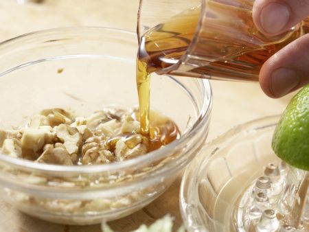 Gebackene Birnen in Pergament Zubereitung Schritt 2 Gebackene Birnen in Pergament Zubereitung Schritt 2