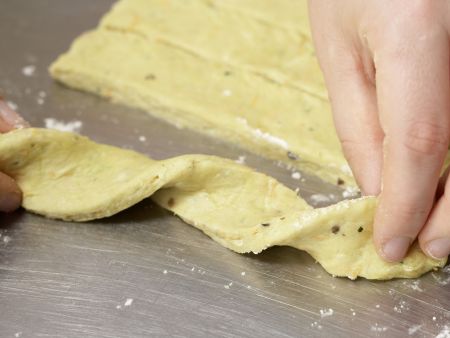 Gebackene Gemüsestangen mit Dip Zubereitung Schritt 5 Gebackene Gemüsestangen mit Dip Zubereitung Schritt 5