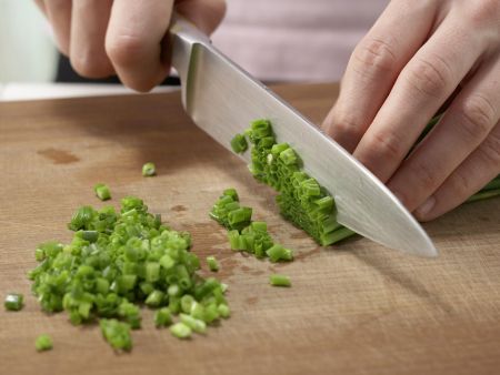 Gebackene Mairüben mit Sesamkruste Zubereitung Schritt 4 Gebackene Mairüben mit Sesamkruste Zubereitung Schritt 4