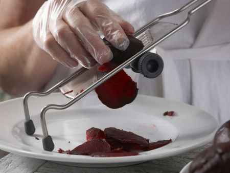 Gebackene Rote Bete Zubereitung Schritt 1 Gebackene Rote Bete Zubereitung Schritt 1
